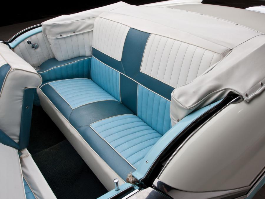  Oldsmobile Super 88 Convertible 1957 года  (фото 25 из 28)